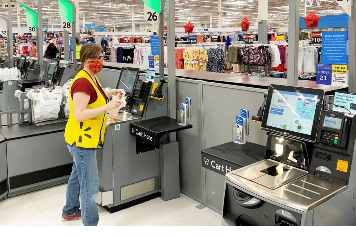 'Proceed With Caution' Walmart Workers Warns Customers About the Self ...