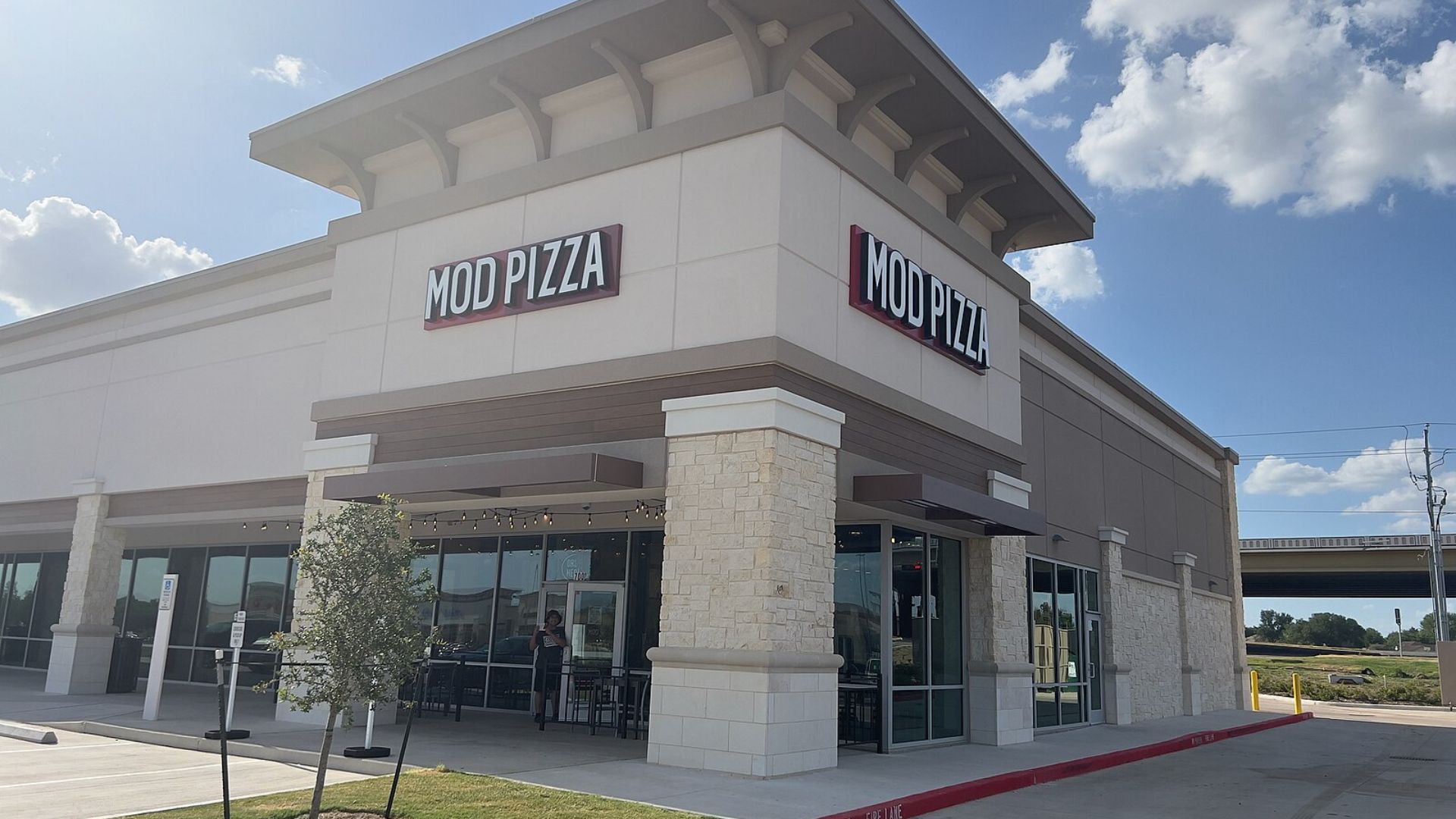 Mod Pizza Restaurant